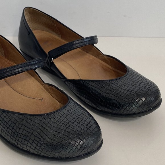 Dansko Nanette Black Leather Croc Print Mary Jane Flats Shoes Women's 39 US 8.5 - Picture 3 of 16